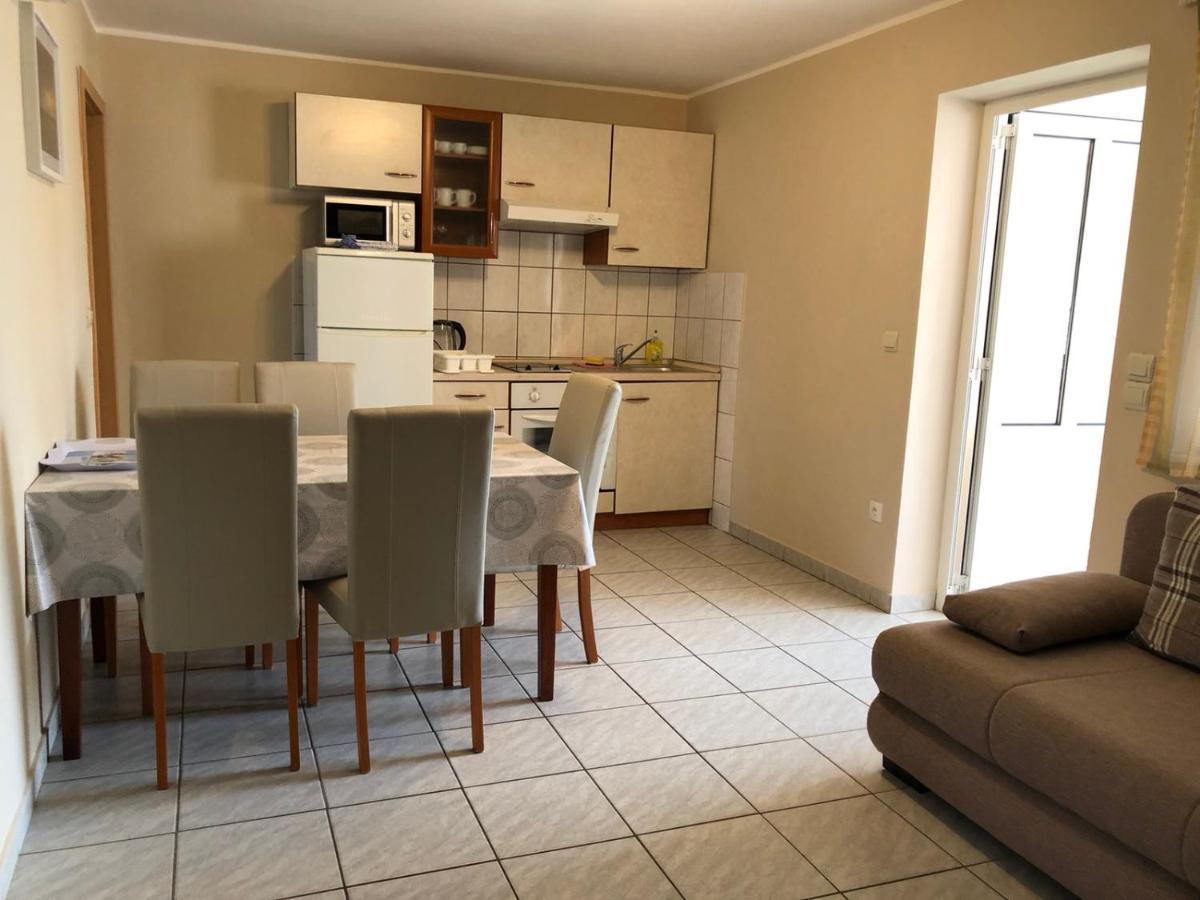 Apartmani Resetar Privlaka  Buitenkant foto
