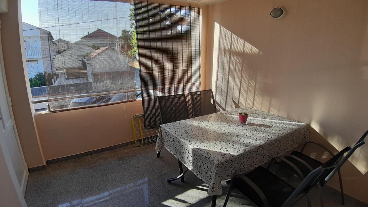 Apartmani Resetar Privlaka  Buitenkant foto
