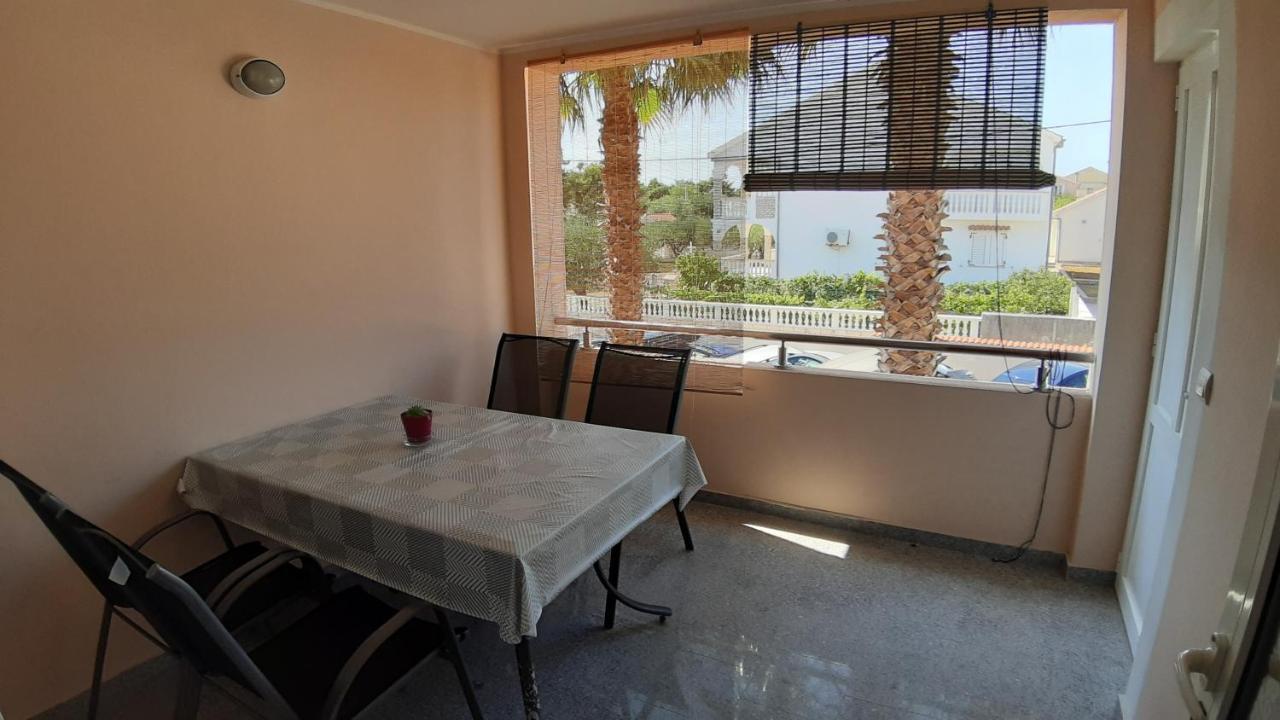 Apartmani Resetar Privlaka  Buitenkant foto