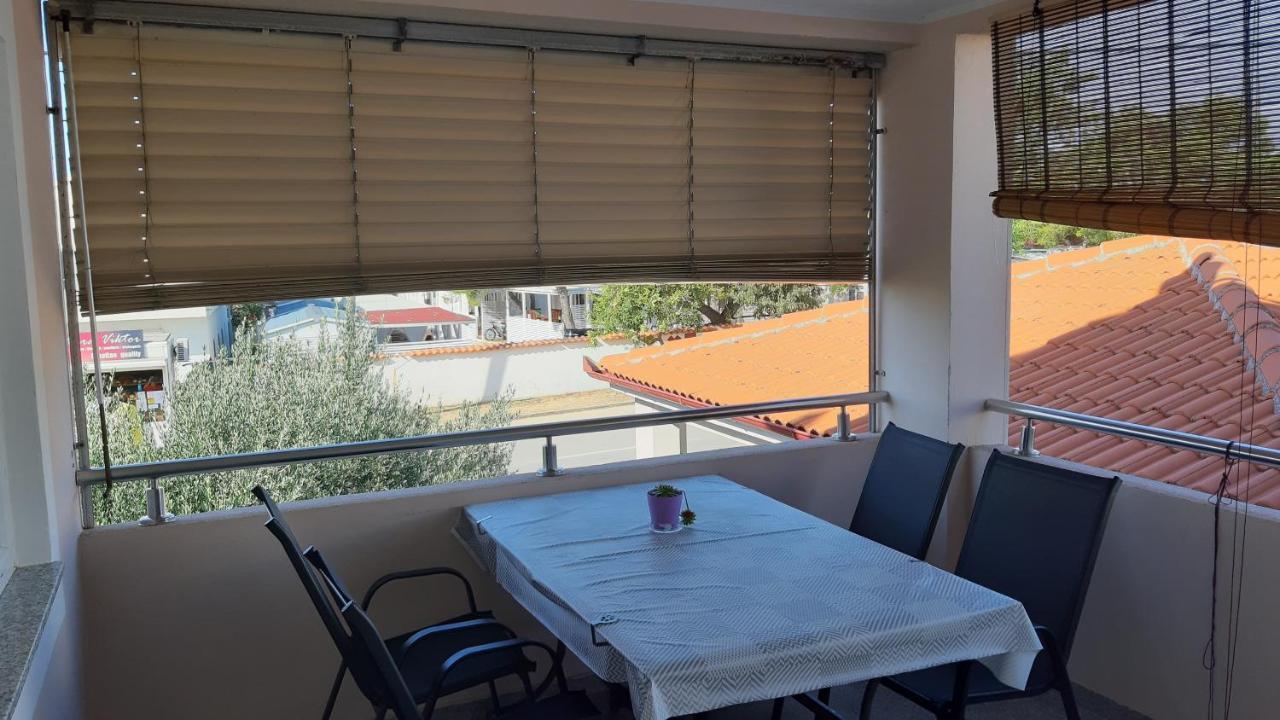 Apartmani Resetar Privlaka  Buitenkant foto