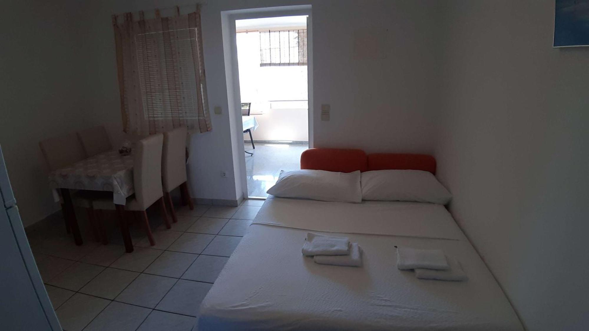 Apartmani Resetar Privlaka  Buitenkant foto