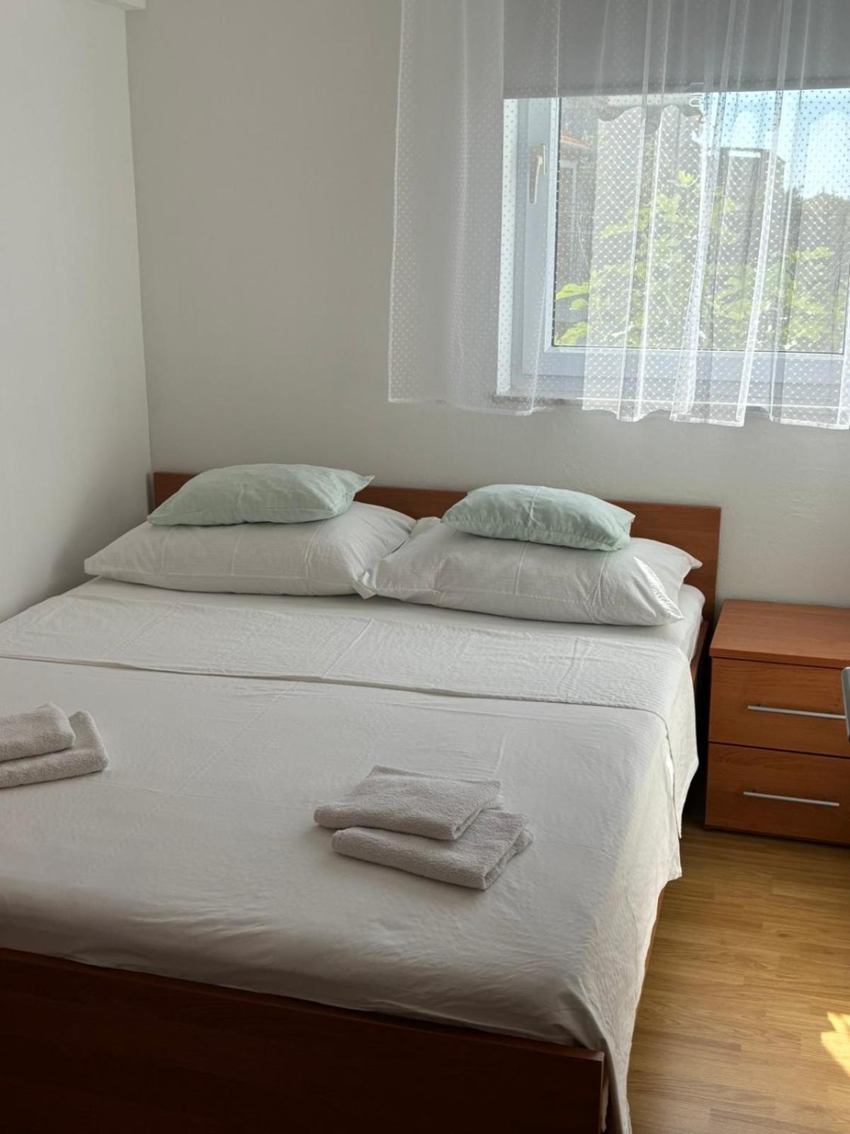 Apartmani Resetar Privlaka  Buitenkant foto
