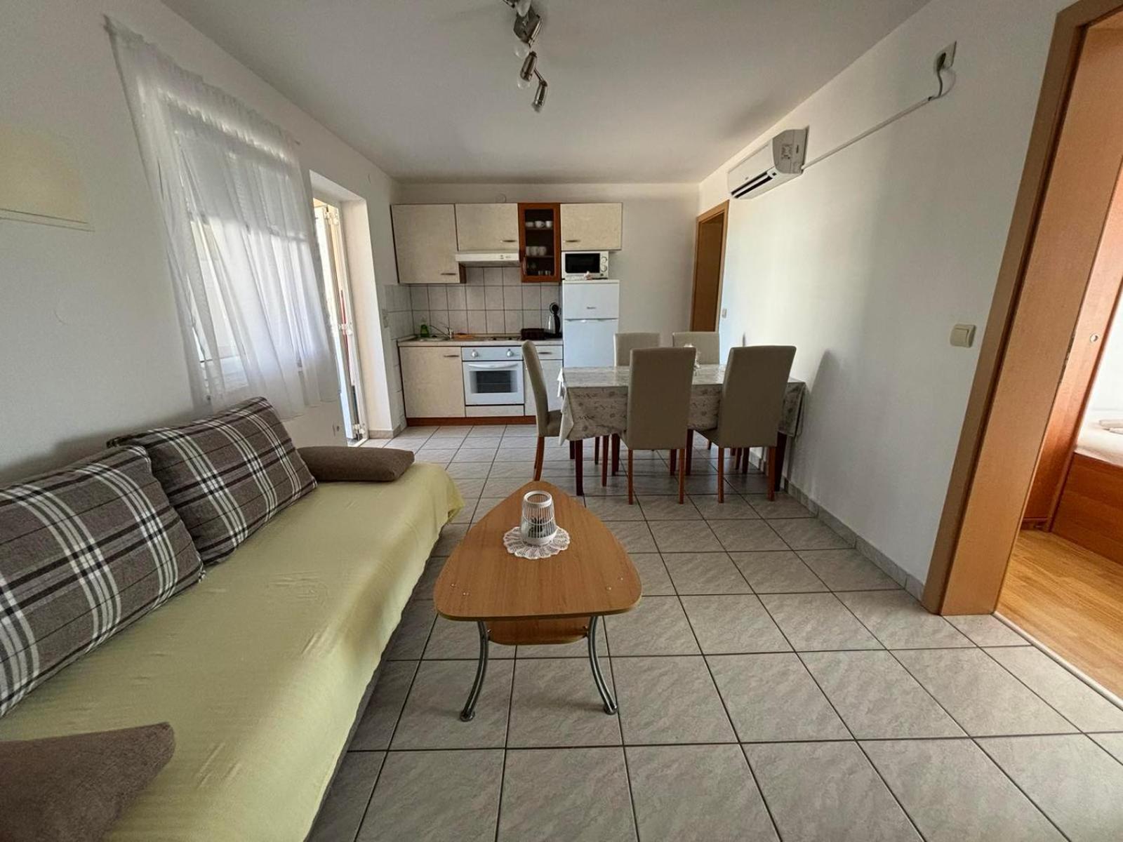 Apartmani Resetar Privlaka  Buitenkant foto