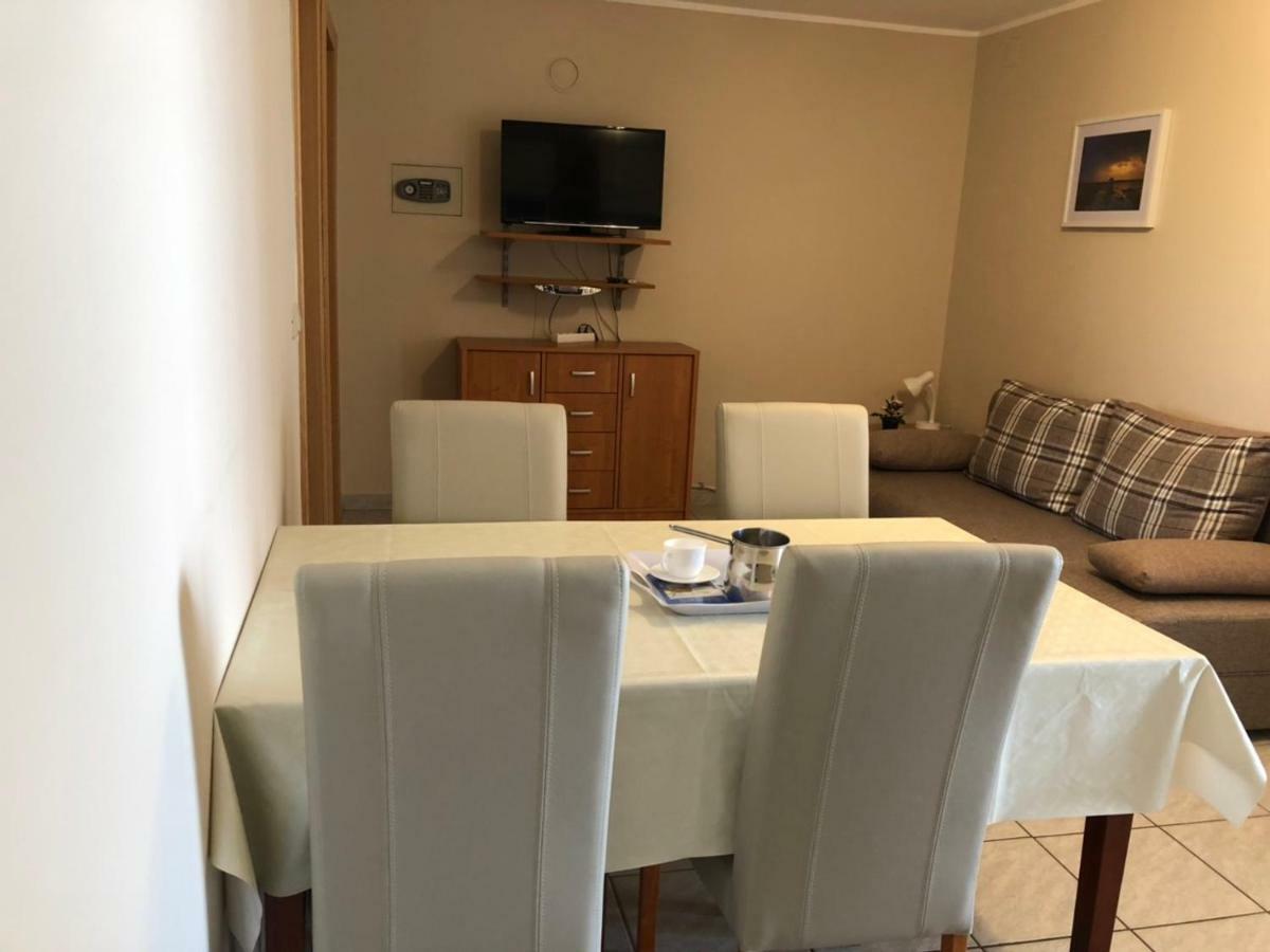Apartmani Resetar Privlaka  Buitenkant foto