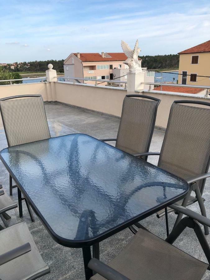 Apartmani Resetar Privlaka  Buitenkant foto