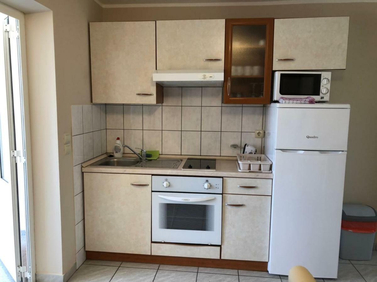Apartmani Resetar Privlaka  Buitenkant foto