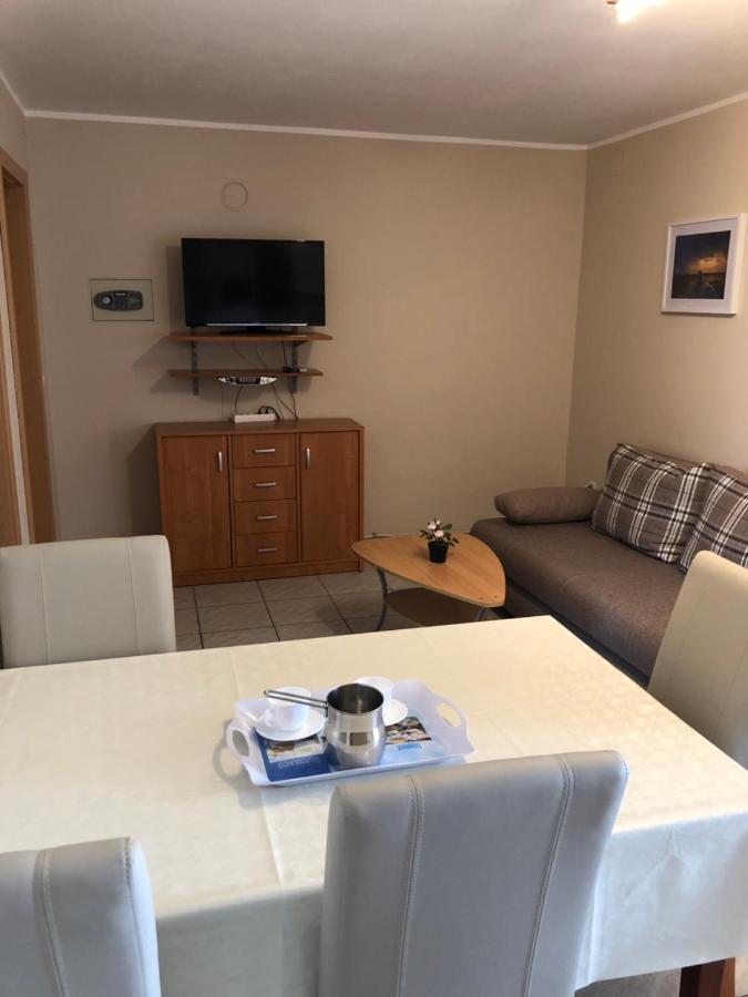 Apartmani Resetar Privlaka  Buitenkant foto