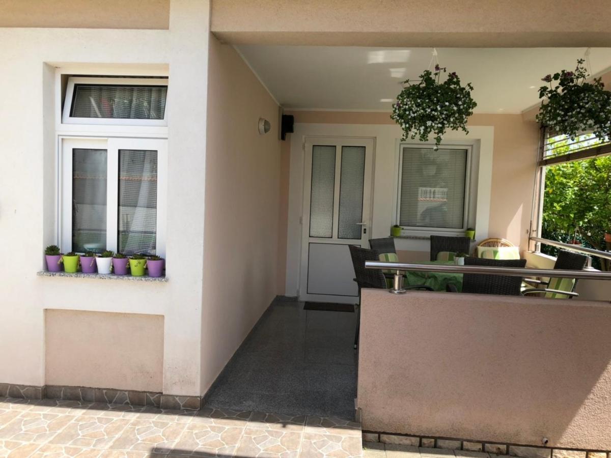 Apartmani Resetar Privlaka  Buitenkant foto
