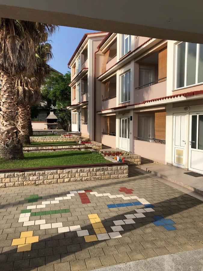 Apartmani Resetar Privlaka  Buitenkant foto