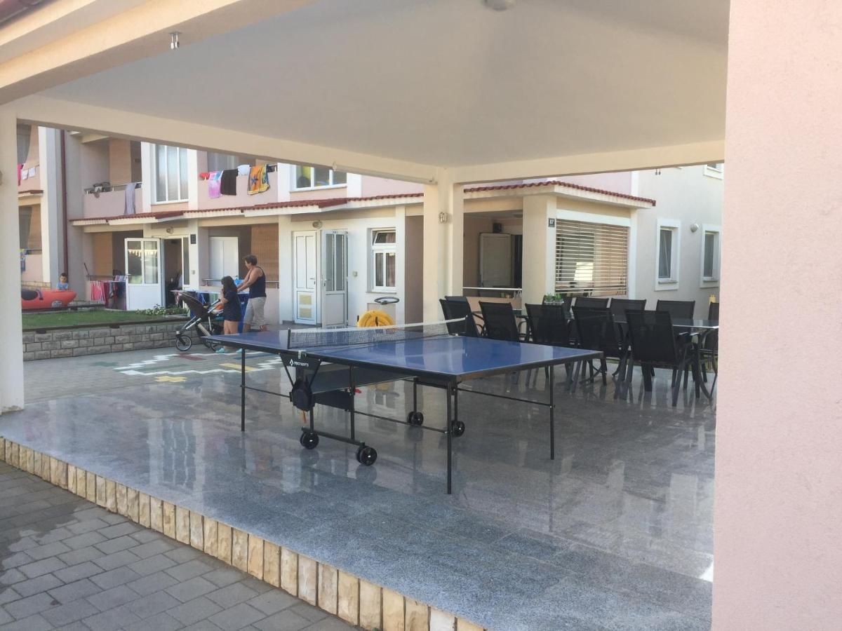 Apartmani Resetar Privlaka  Buitenkant foto